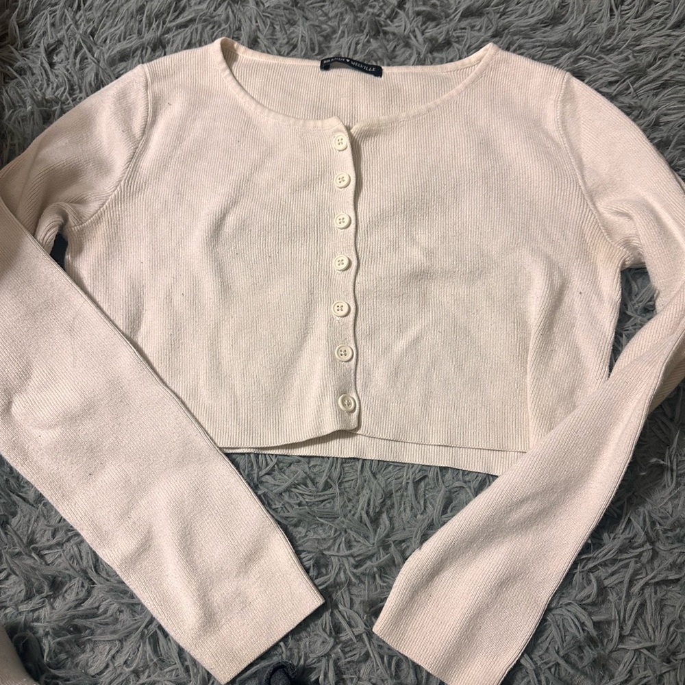 Brandy Melville cropped button up